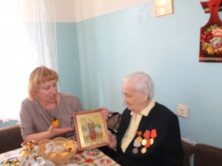 Ветерану ВОВ, члену Партии Трапезниковой Т.В. исполнилось 92 года